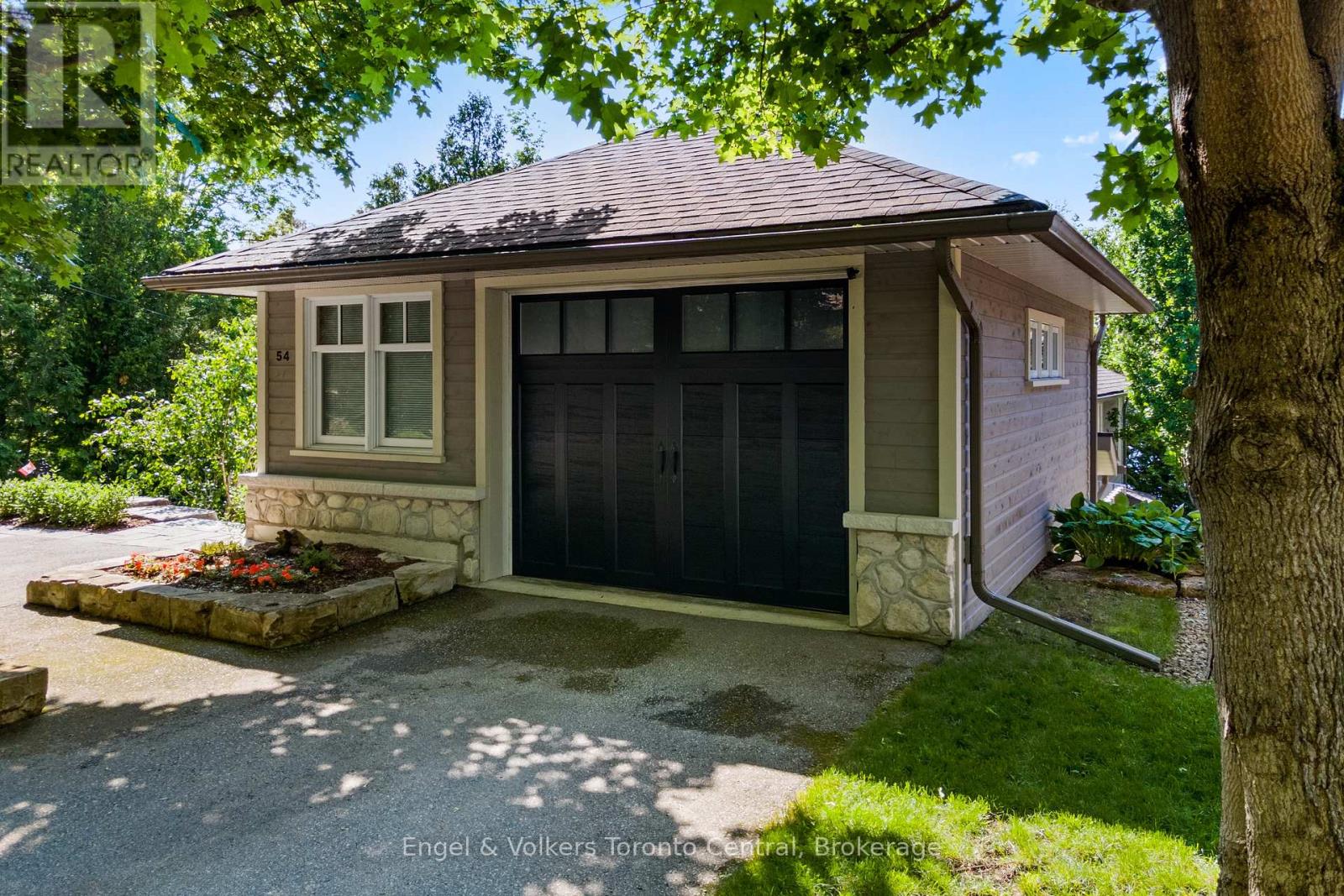 54 William Street, Northern Bruce Peninsula, Ontario  N0H 1W0 - Photo 7 - X12244115