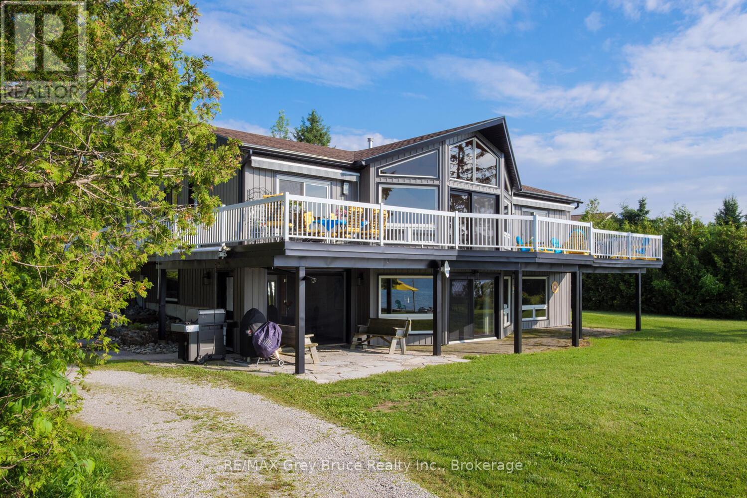 501219 Grey Road 1 Road, Georgian Bluffs, Ontario  N0H 2T0 - Photo 4 - X12244177