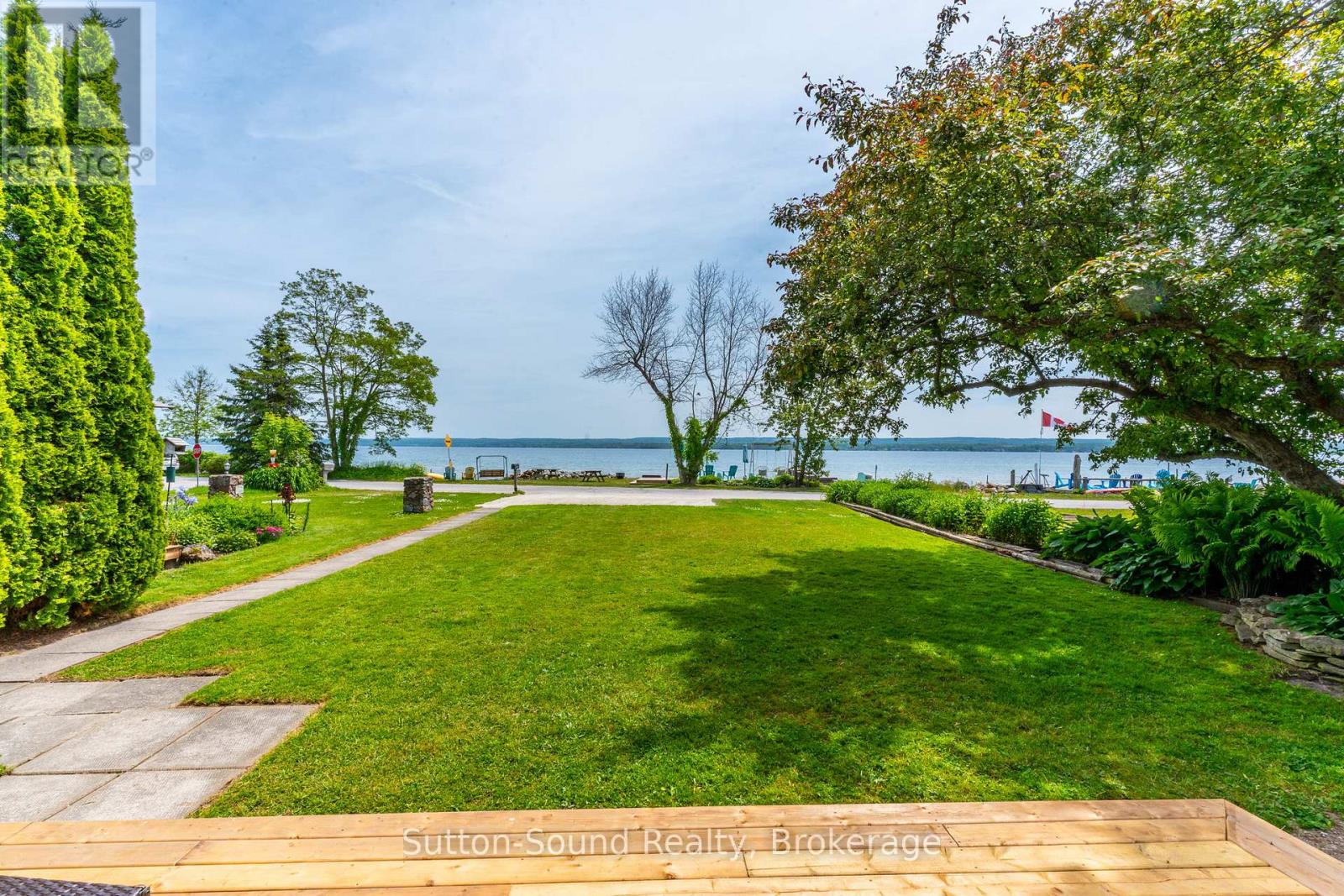 168 Old Beach Drive, Georgian Bluffs, Ontario  N4K 5N4 - Photo 2 - X12244260