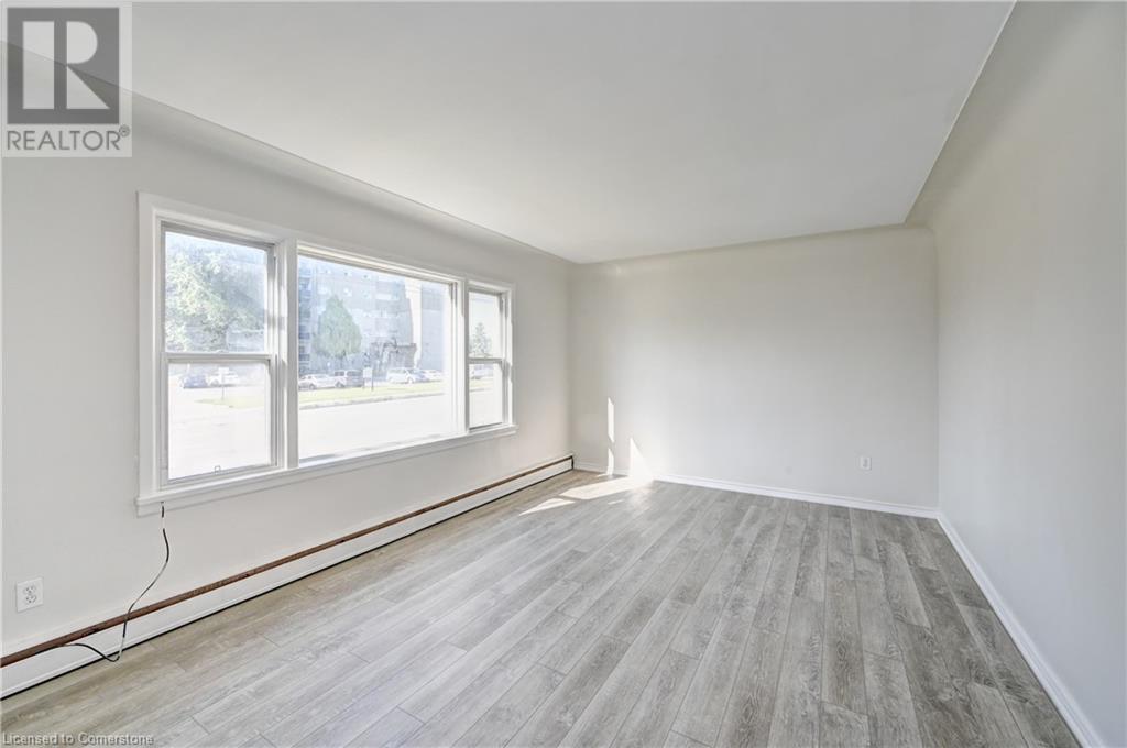 1230 Queens Boulevard Unit# 2, Kitchener, Ontario  N2M 1C3 - Photo 4 - 40745015