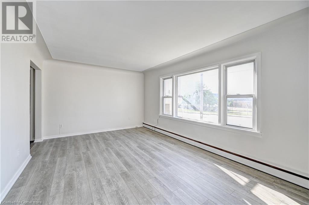 1230 Queens Boulevard Unit# 2, Kitchener, Ontario  N2M 1C3 - Photo 5 - 40745015