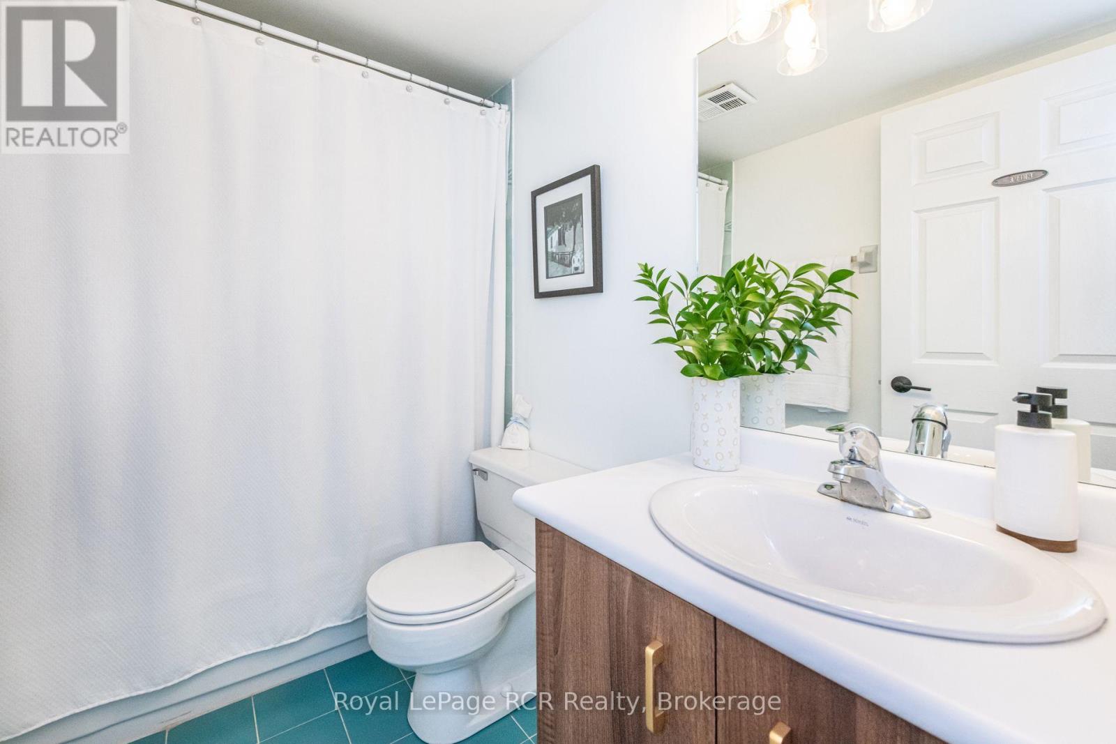 209 - 700 Constellation Drive, Mississauga, Ontario  L5R 3G8 - Photo 13 - W12244479
