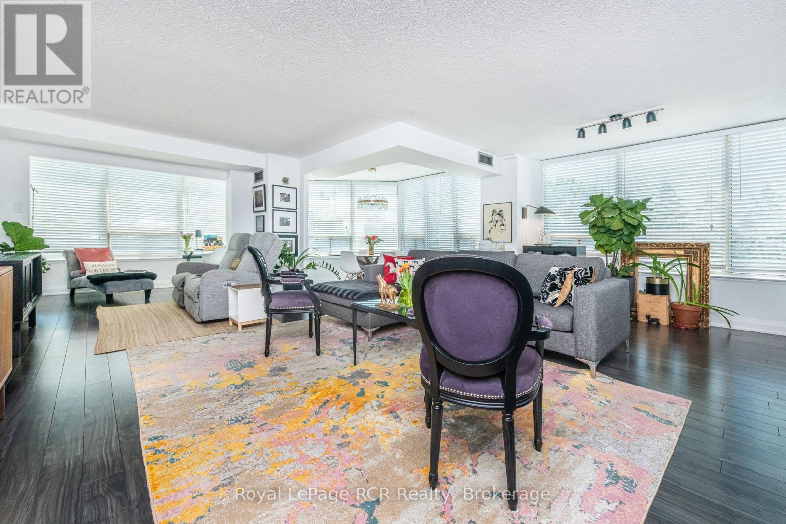 209 - 700 Constellation Drive, Mississauga, Ontario  L5R 3G8 - Photo 9 - W12244479