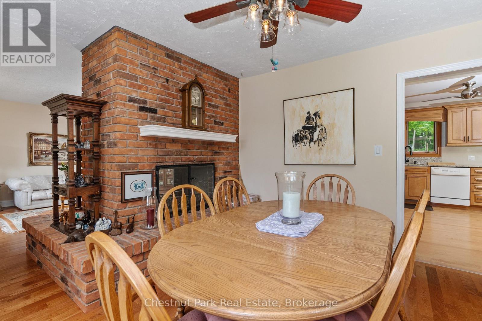 652 North Waseosa Lake Road, Huntsville, Ontario  P1H 2J4 - Photo 11 - X12244522