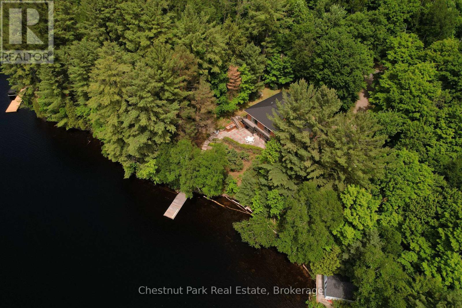 652 North Waseosa Lake Road, Huntsville, Ontario  P1H 2J4 - Photo 2 - X12244522