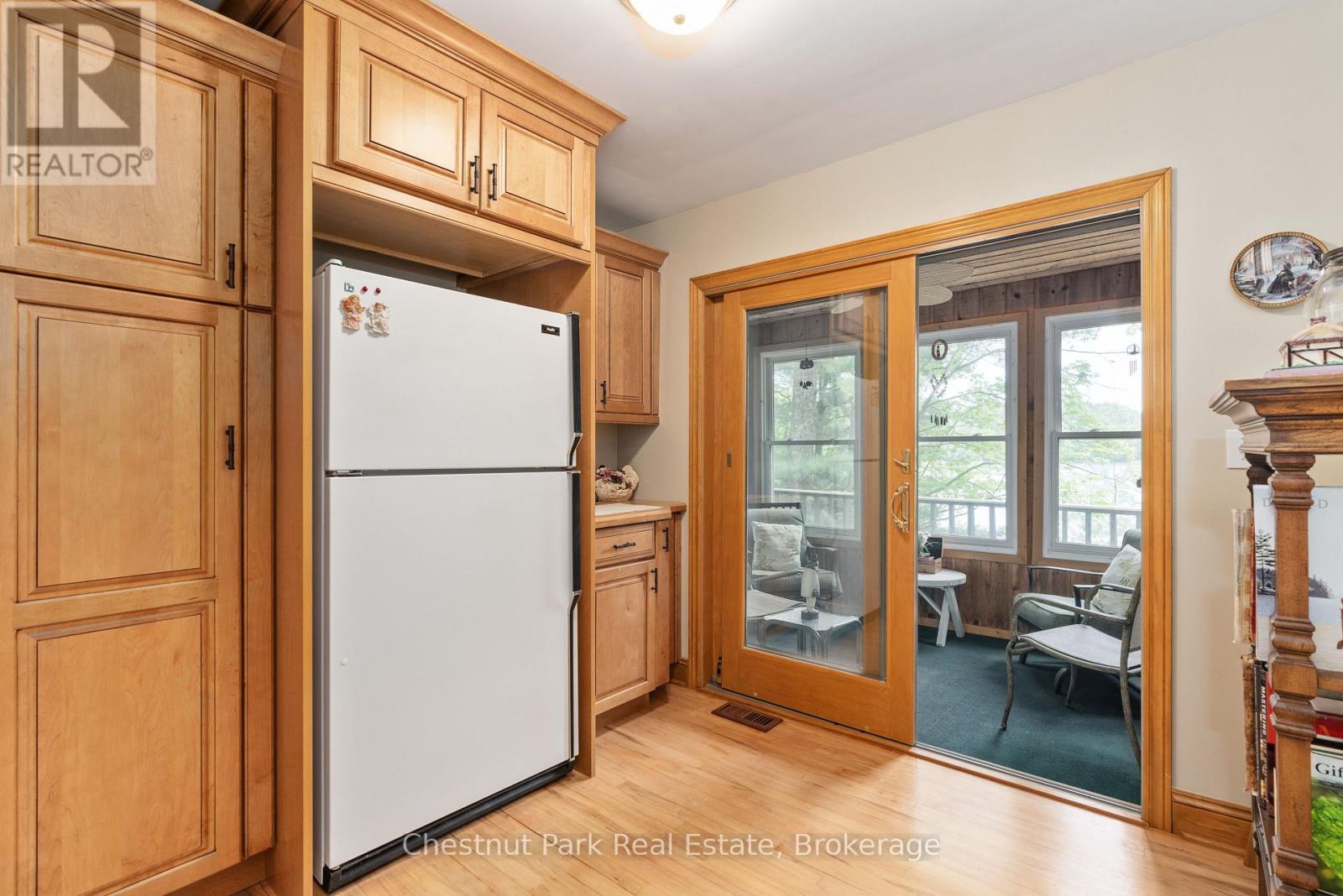 652 North Waseosa Lake Road, Huntsville, Ontario  P1H 2J4 - Photo 7 - X12244522