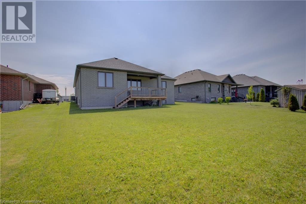 745 Krotz Street E, Listowel, Ontario  N4W 0E4 - Photo 36 - 40745048
