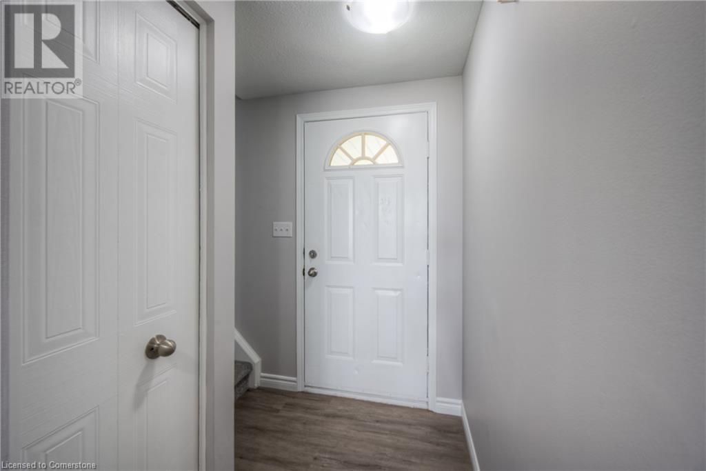 27 Hackberry Street, Kitchener, Ontario  N2E 3R9 - Photo 5 - 40744994