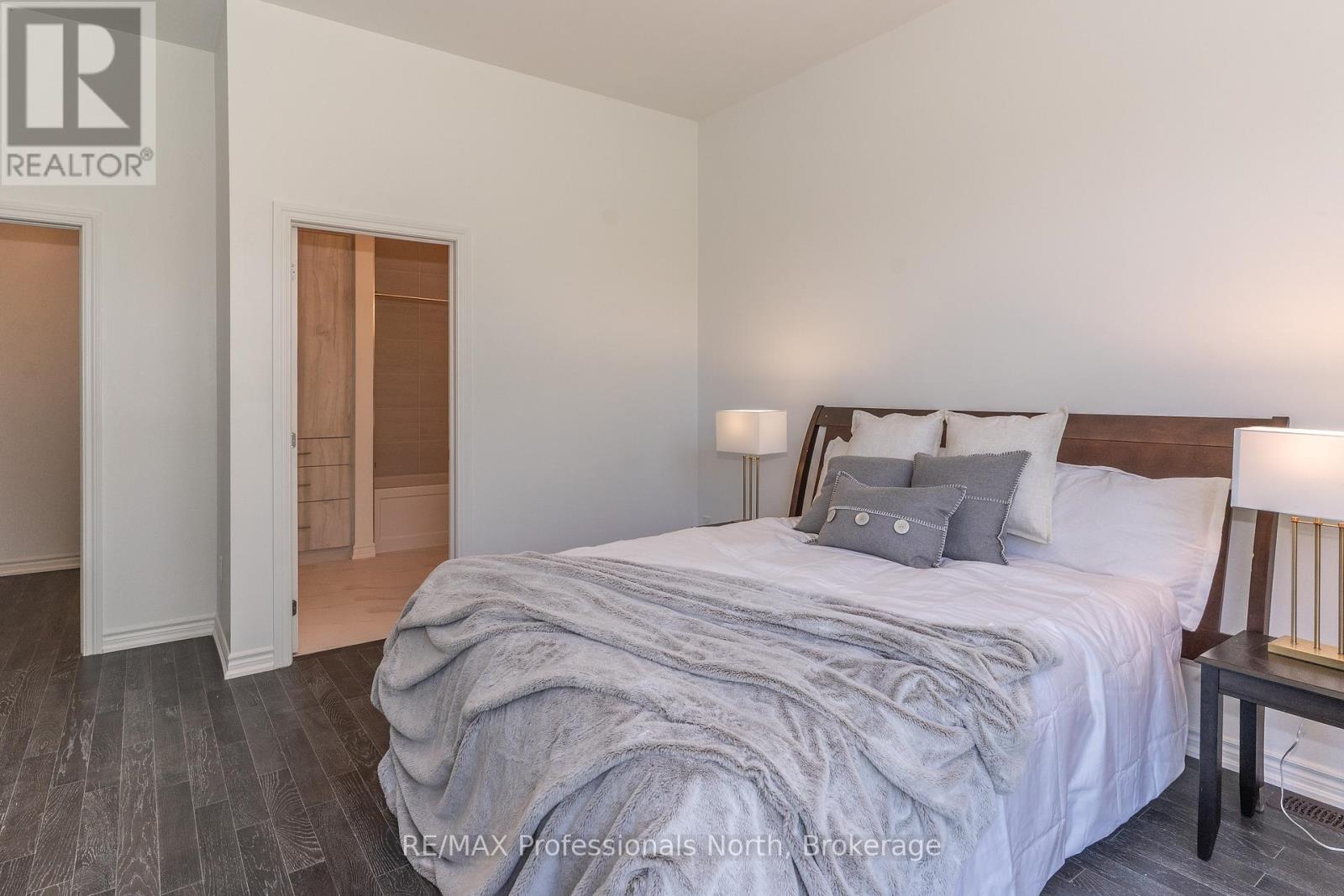 19 Turnberry Court, Bracebridge, Ontario  P1L 0N5 - Photo 9 - X12244586