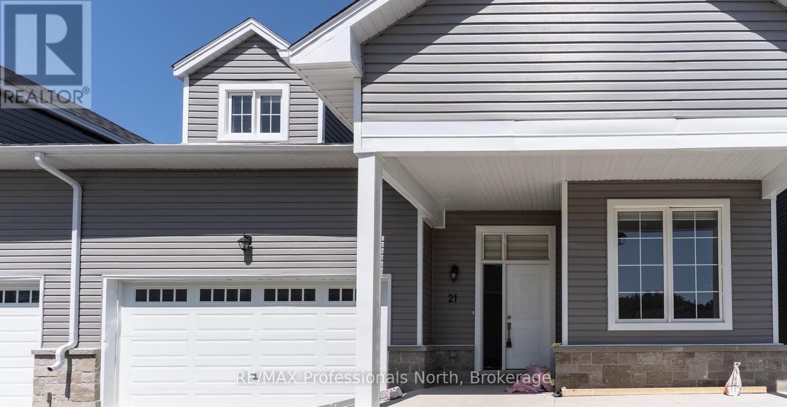 21 TURNBERRY COURT, Bracebridge, Ontario