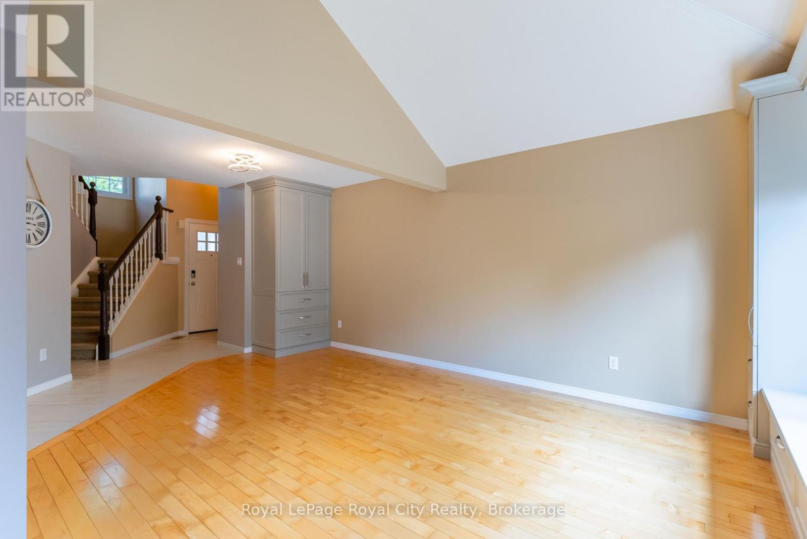 12 Burke Court, Guelph, Ontario  N1L 1J2 - Photo 13 - X12244703