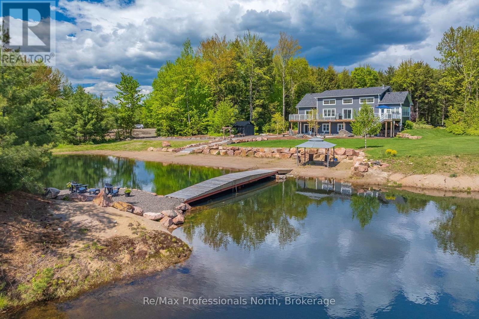 1076 Xavier Street, Gravenhurst, Ontario  P0E 1G0 - Photo 7 - X12244781