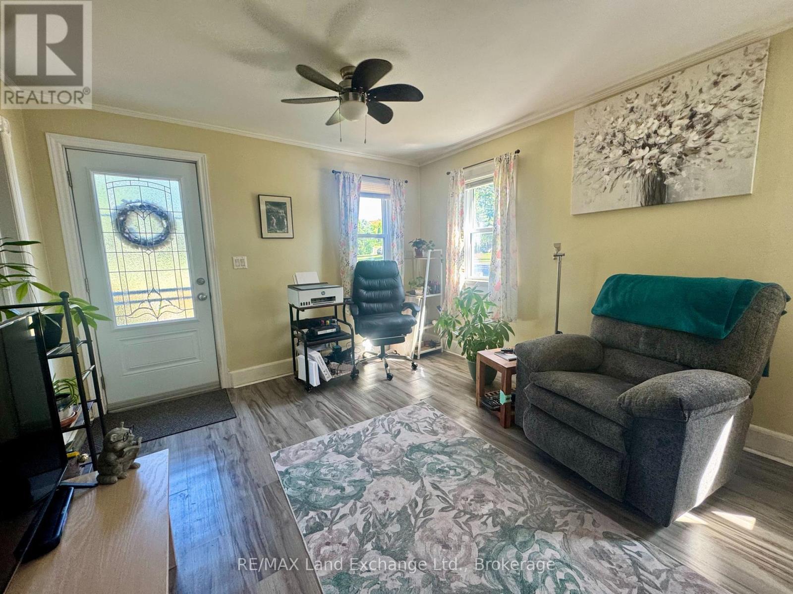 149 Victoria Street S, Saugeen Shores, Ontario  N0H 2L0 - Photo 3 - X12244822