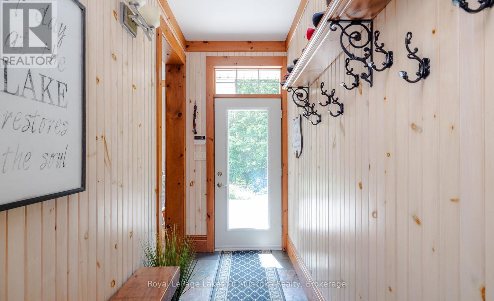 42 Menominee Lake Road, Huntsville, Ontario  P1H 1J3 - Photo 13 - X12244844