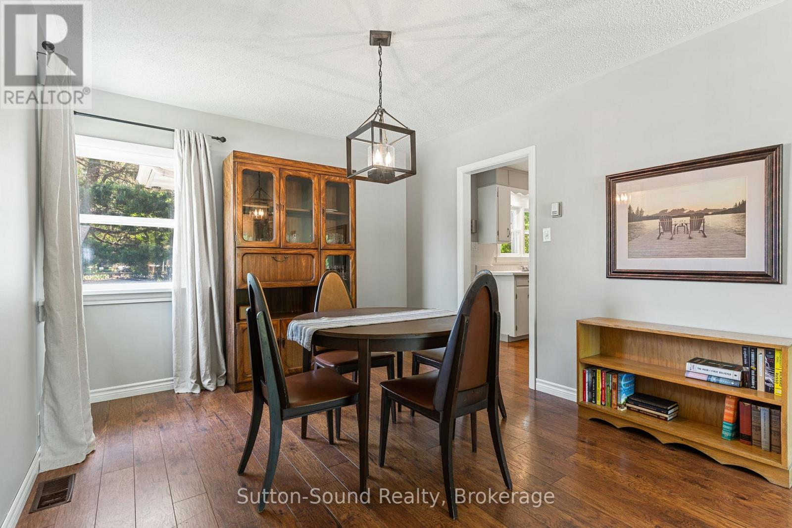 399 7th Avenue E, Owen Sound, Ontario  N4K 2W8 - Photo 11 - X12244850