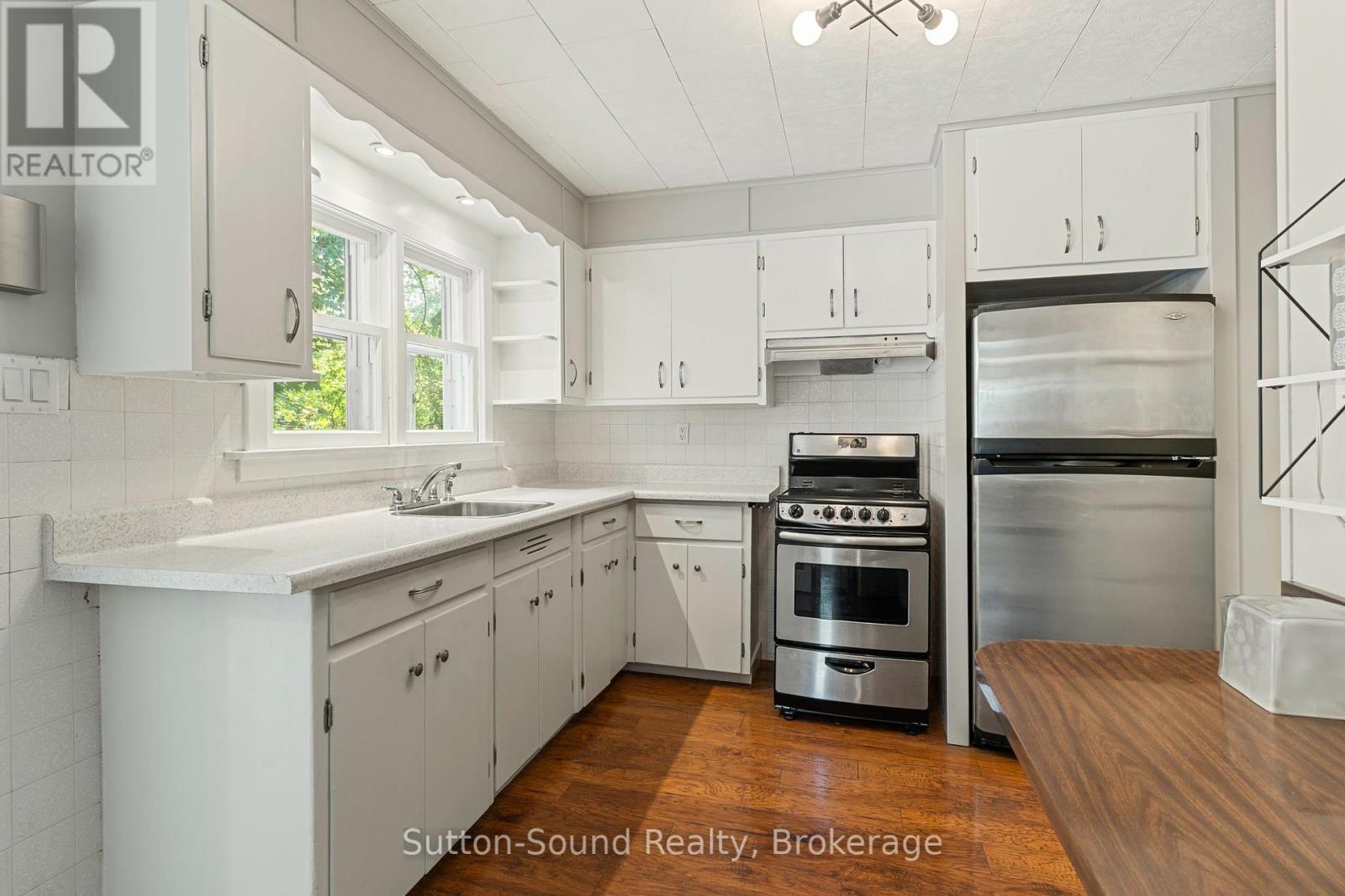399 7th Avenue E, Owen Sound, Ontario  N4K 2W8 - Photo 13 - X12244850