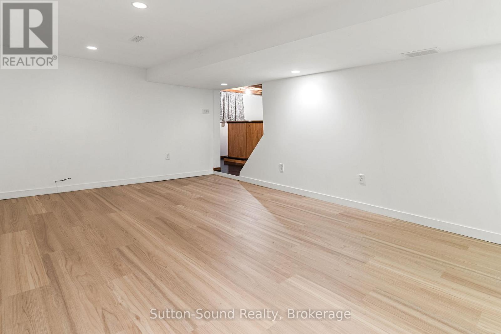399 7th Avenue E, Owen Sound, Ontario  N4K 2W8 - Photo 26 - X12244850