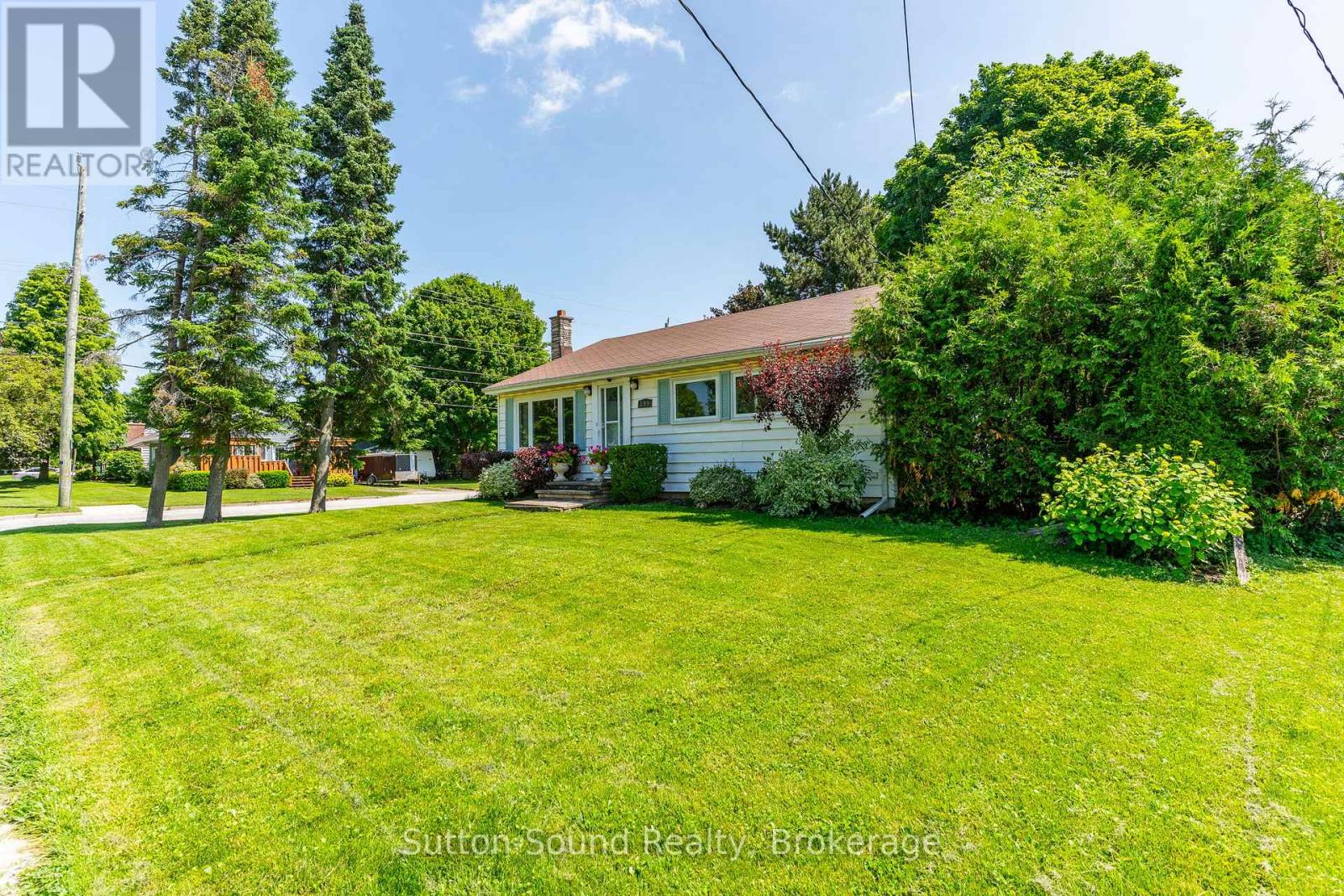 399 7th Avenue E, Owen Sound, Ontario  N4K 2W8 - Photo 4 - X12244850