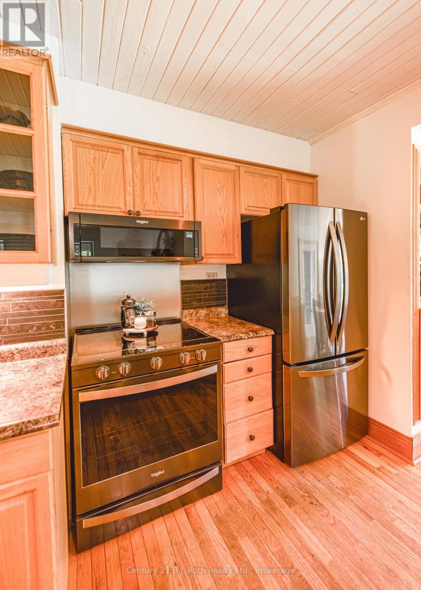 1151 Town Line, Severn, Ontario  L0K 1E0 - Photo 15 - S12244878
