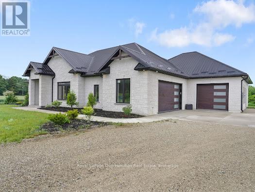 43583 Fischer Line, Huron East, Ontario  N0G 1H0 - Photo 4 - X12245000