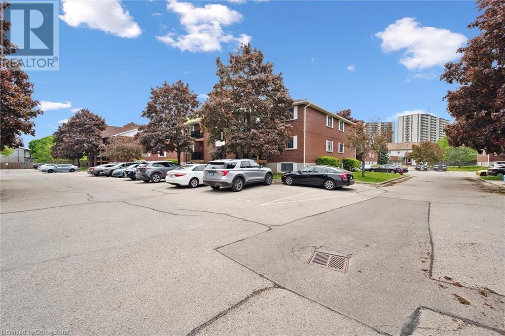 565 Greenfield Avenue Unit# 512, Kitchener, Ontario  N2C 2P4 - Photo 2 - 40744919