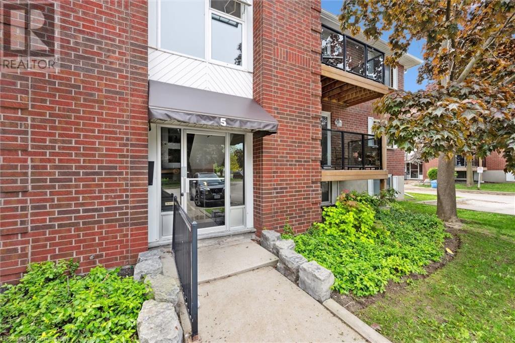 565 Greenfield Avenue Unit# 512, Kitchener, Ontario  N2C 2P4 - Photo 3 - 40744919