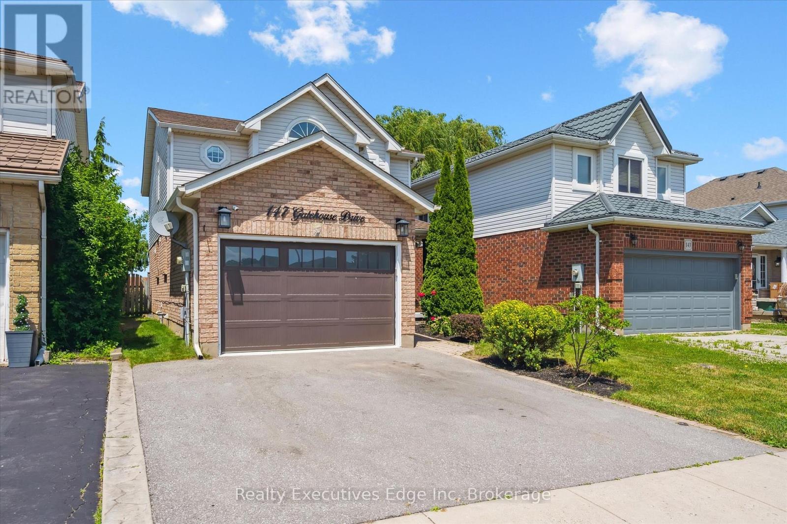 147 Gatehouse Drive, Cambridge, Ontario  N1P 1E5 - Photo 2 - X12245192