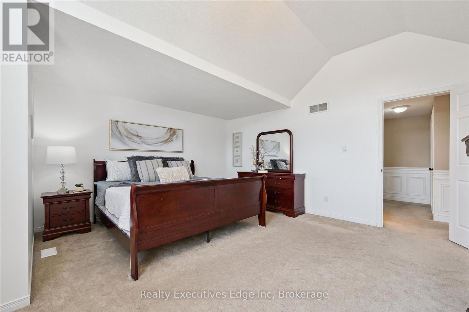 147 Gatehouse Drive, Cambridge, Ontario  N1P 1E5 - Photo 31 - X12245192
