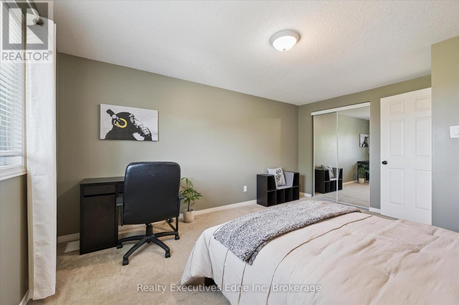 147 Gatehouse Drive, Cambridge, Ontario  N1P 1E5 - Photo 34 - X12245192