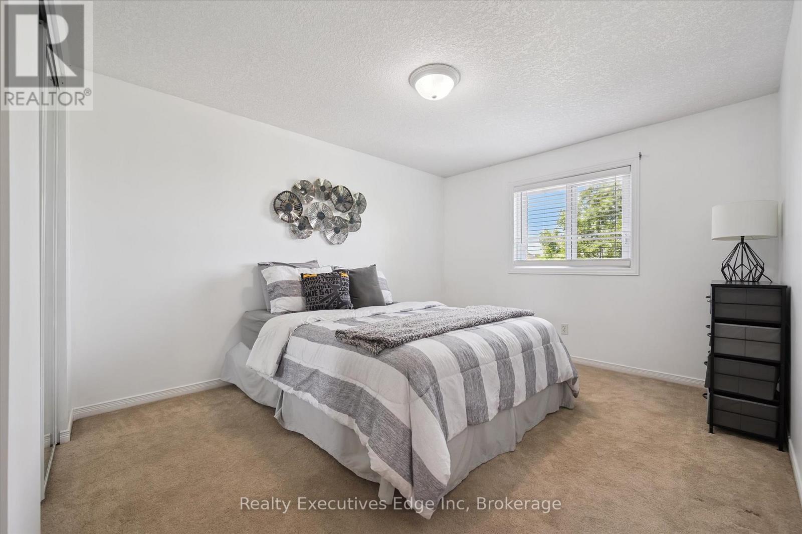 147 Gatehouse Drive, Cambridge, Ontario  N1P 1E5 - Photo 35 - X12245192