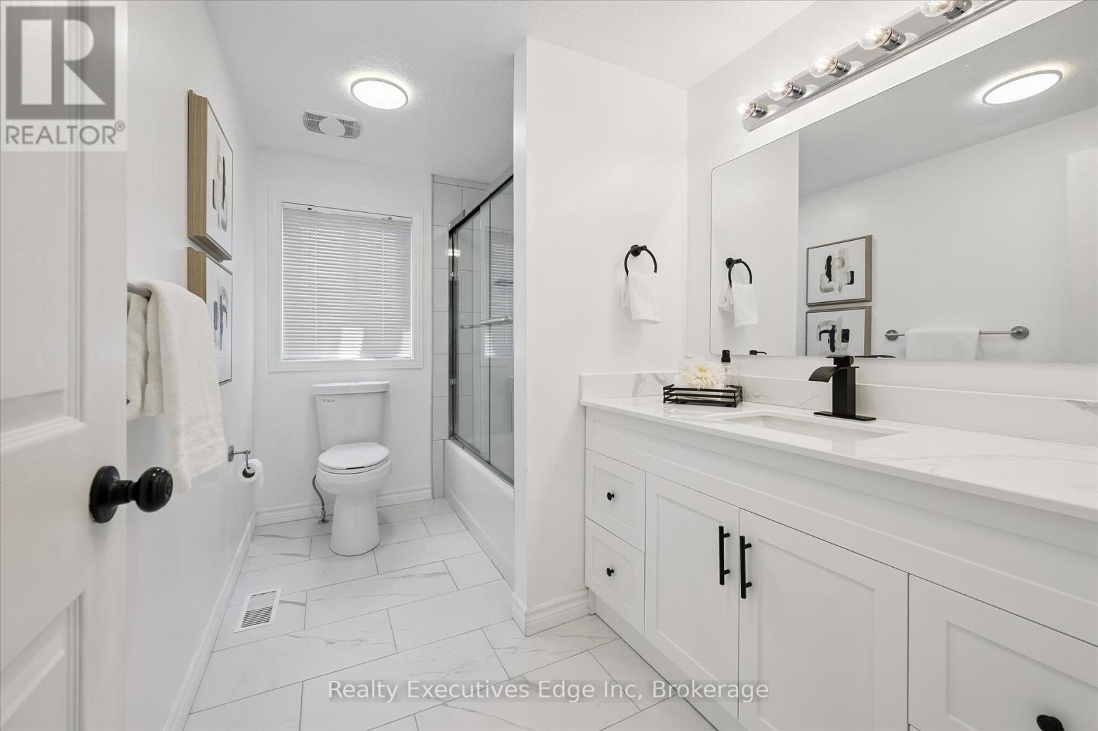 147 Gatehouse Drive, Cambridge, Ontario  N1P 1E5 - Photo 36 - X12245192