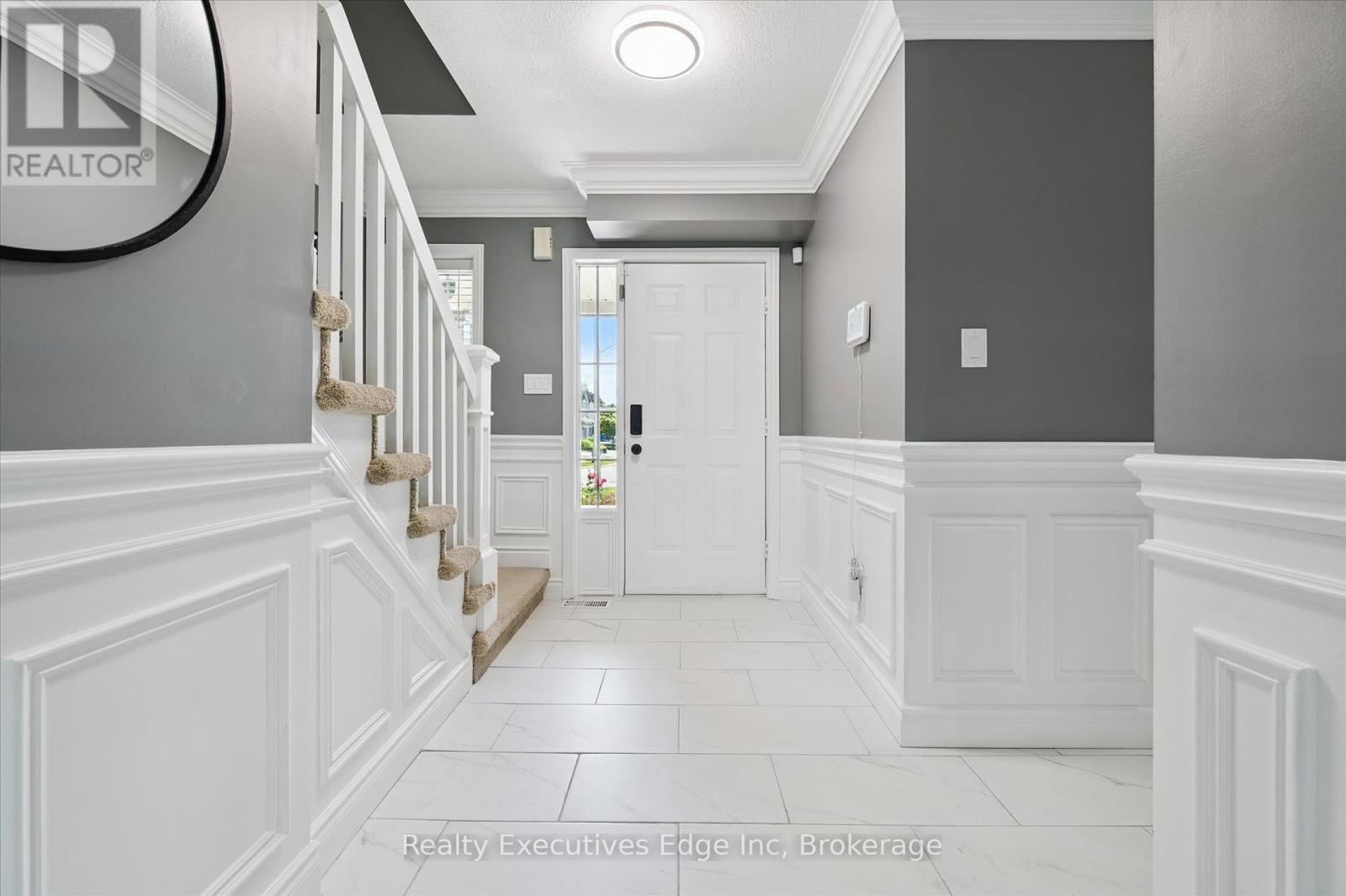 147 Gatehouse Drive, Cambridge, Ontario  N1P 1E5 - Photo 6 - X12245192