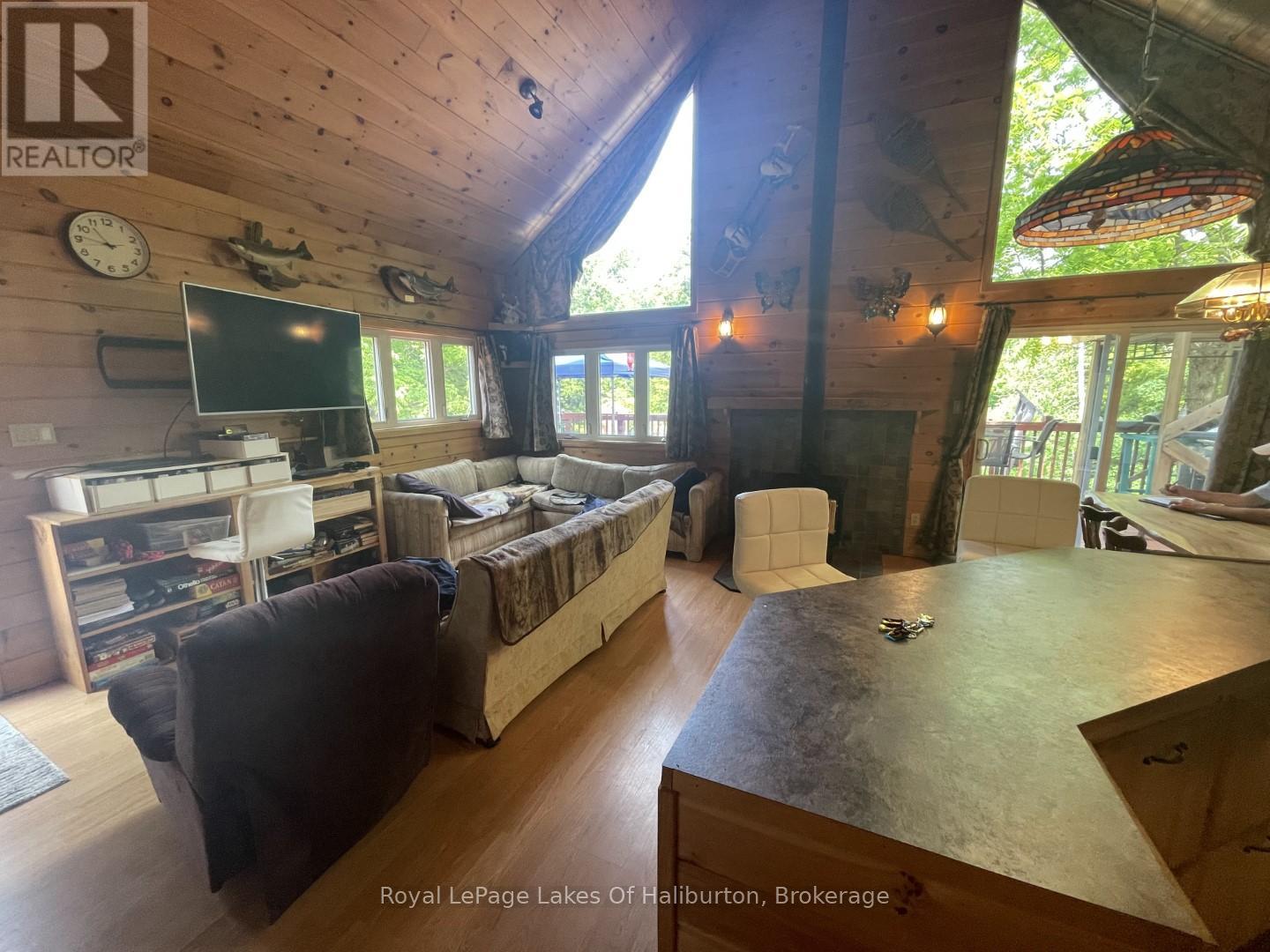 1701 Claude Brown Road, Minden Hills, Ontario  K0M 2K0 - Photo 13 - X12245253