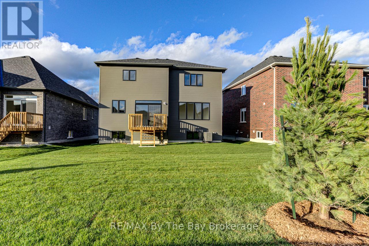 206 Mapleside Drive, Wasaga Beach, Ontario  L9Z 0L4 - Photo 37 - S12245353