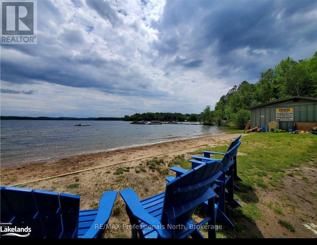 202 - 3 Tree Tops Lane, Huntsville, Ontario  P1H 1A9 - Photo 11 - X12245315