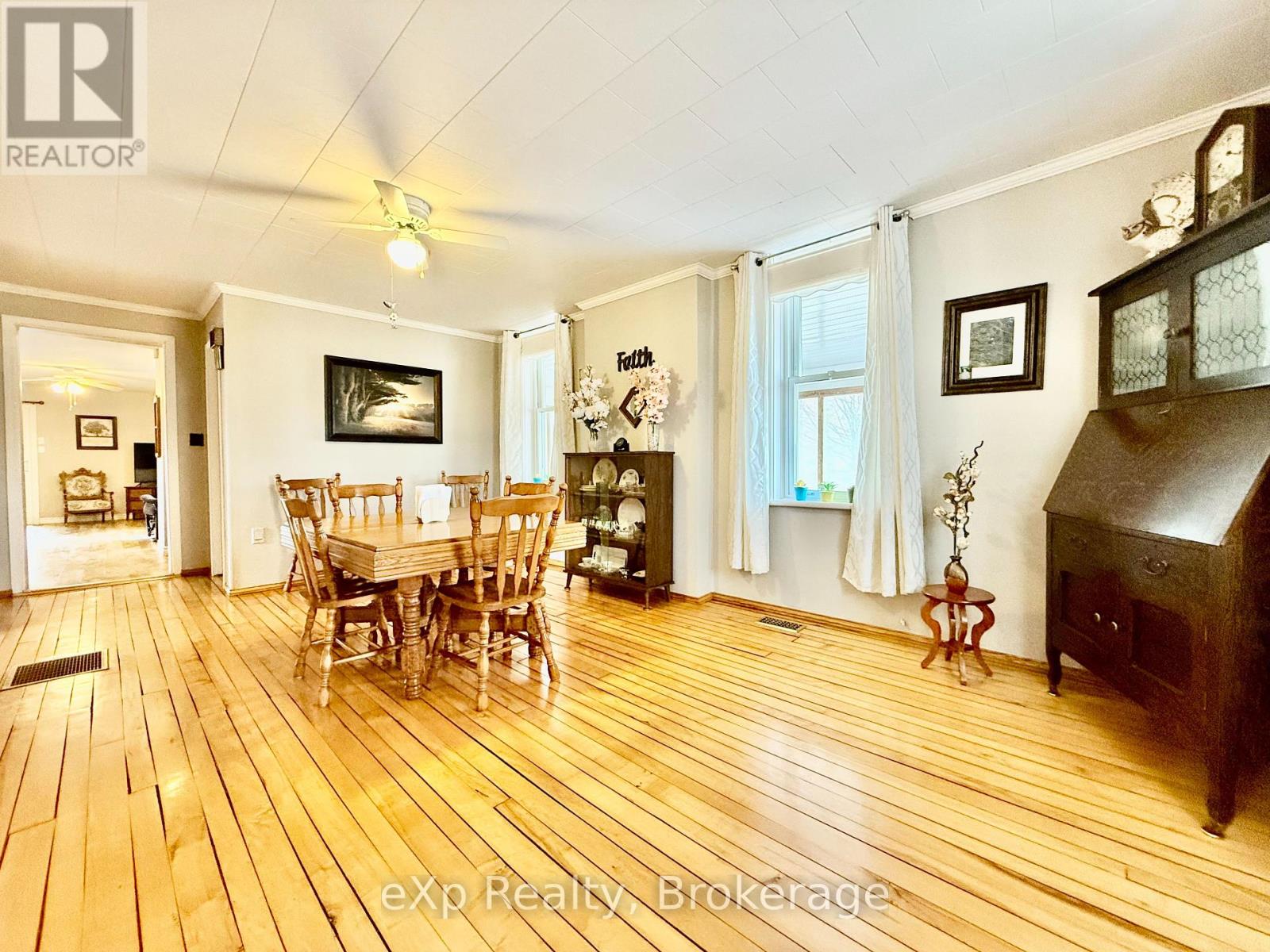 50 Absalom Street E, South Bruce, Ontario  N0G 2J0 - Photo 12 - X12245347