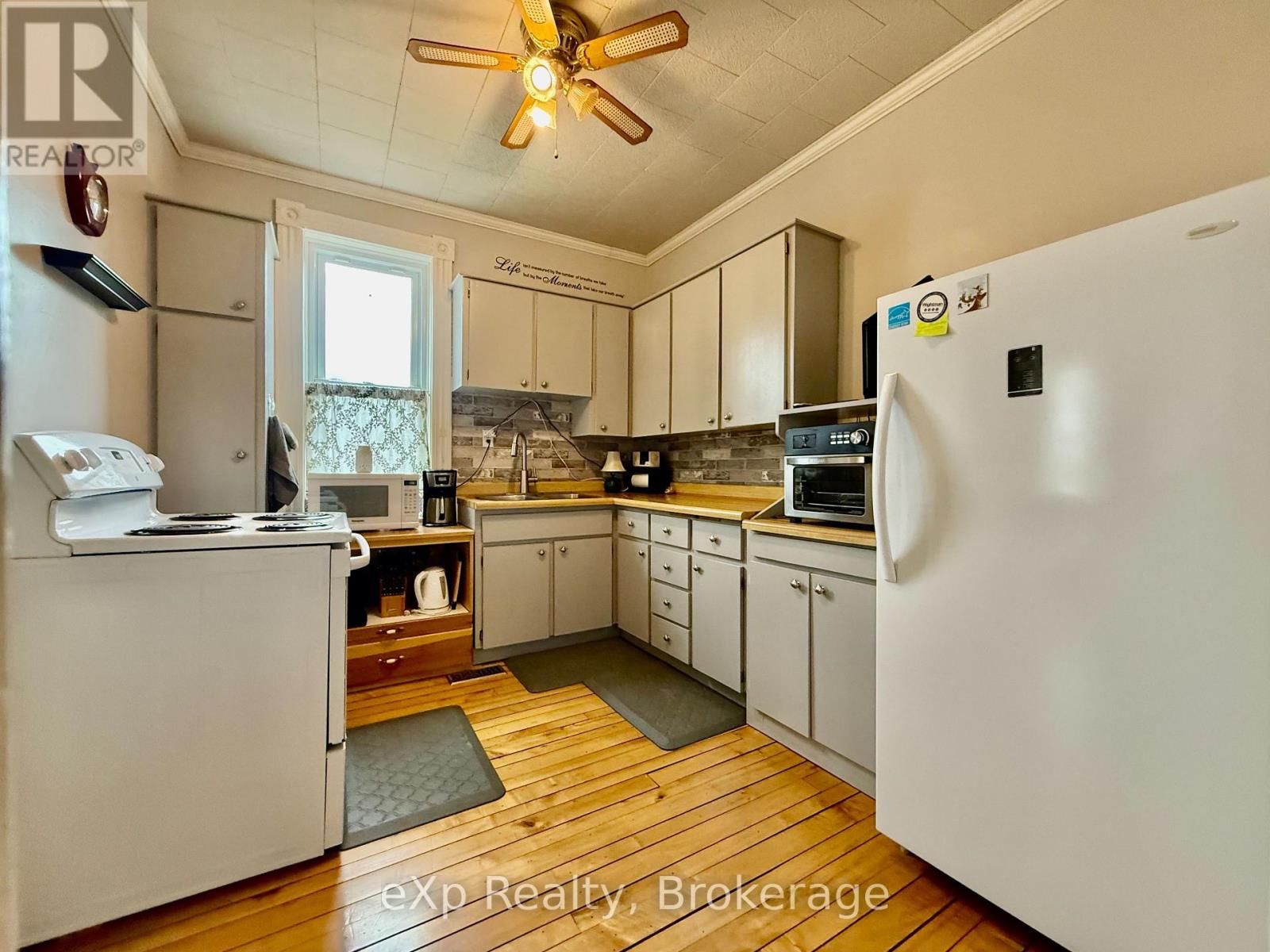 50 Absalom Street E, South Bruce, Ontario  N0G 2J0 - Photo 14 - X12245347