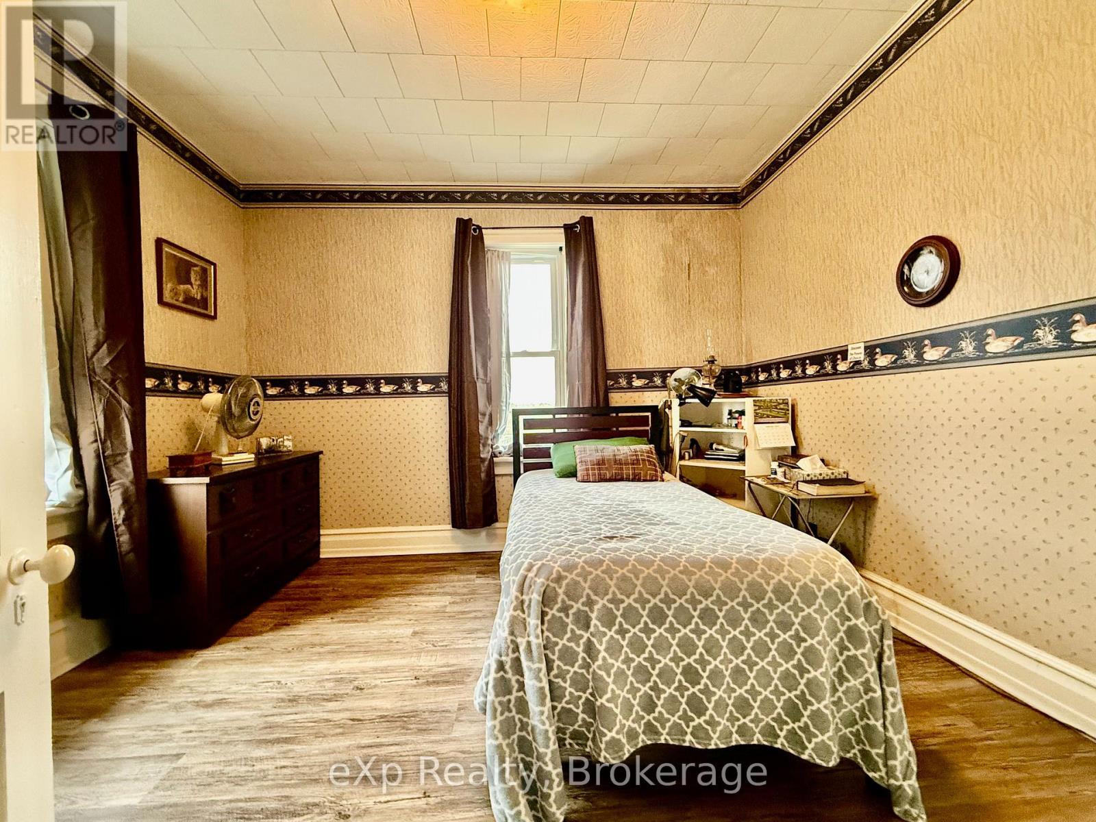 50 Absalom Street E, South Bruce, Ontario  N0G 2J0 - Photo 19 - X12245347