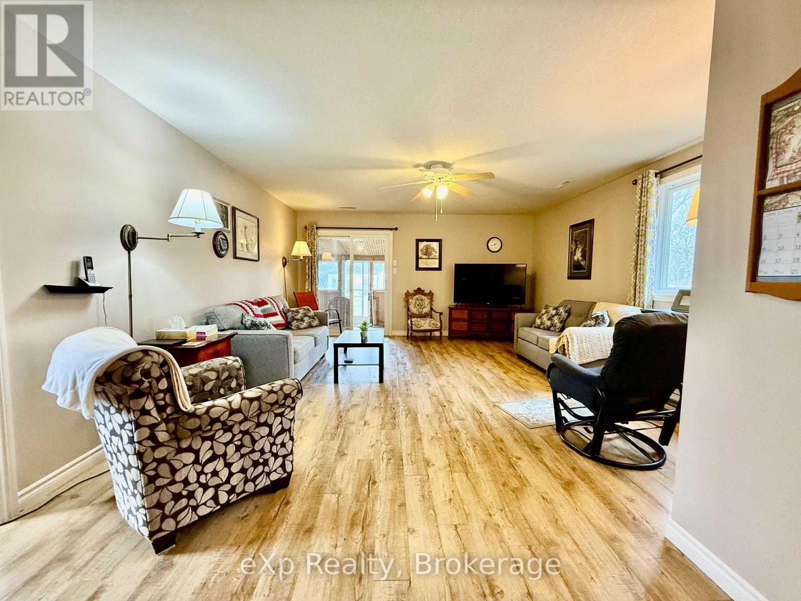 50 Absalom Street E, South Bruce, Ontario  N0G 2J0 - Photo 5 - X12245347