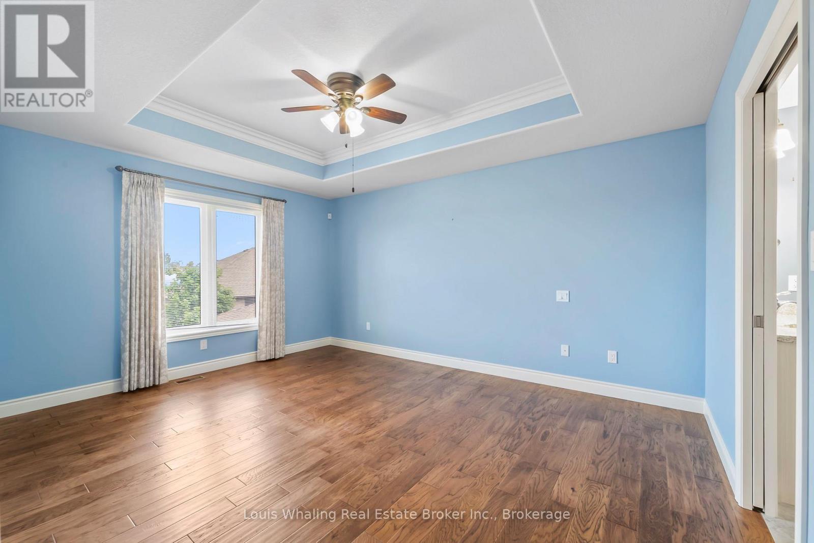 768 15th Street, Hanover, Ontario  N4N 3W7 - Photo 15 - X12245362