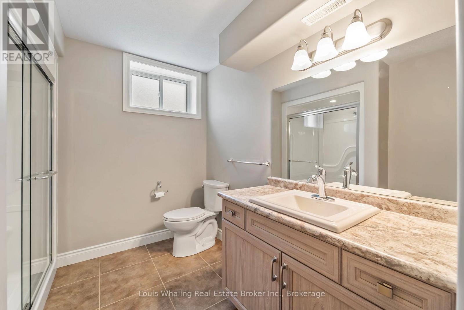 768 15th Street, Hanover, Ontario  N4N 3W7 - Photo 23 - X12245362