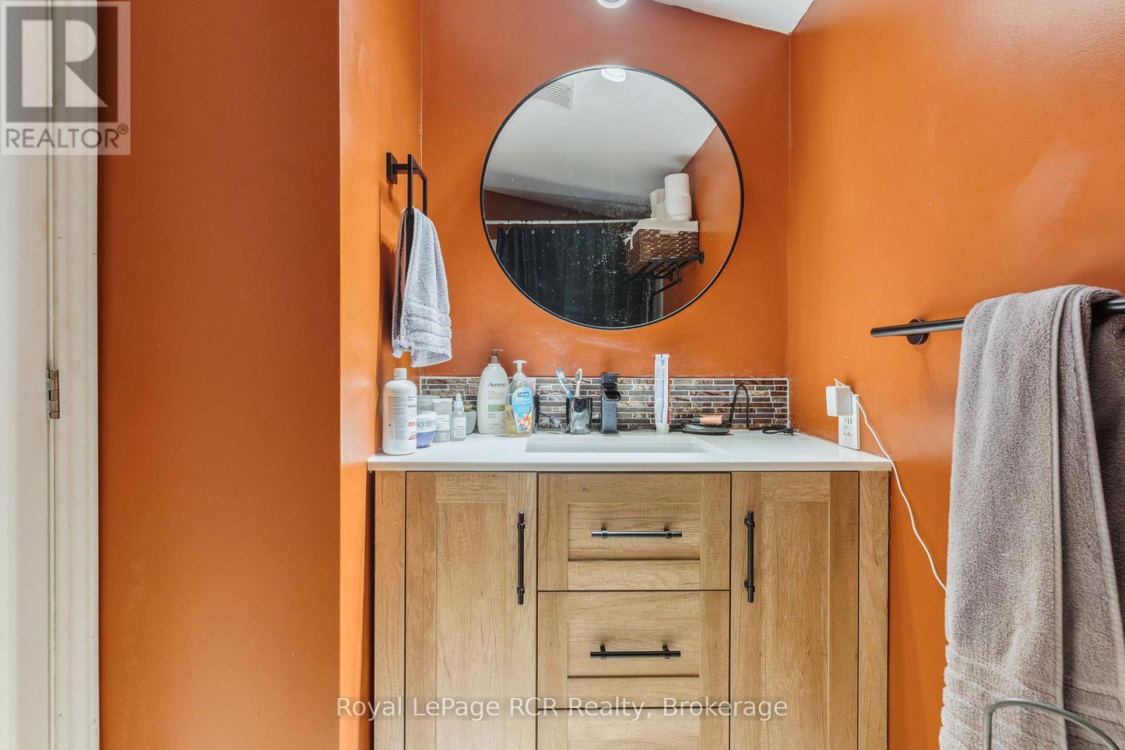 2520 5th Avenue W, Owen Sound, Ontario  N4K 5C8 - Photo 17 - X12245366
