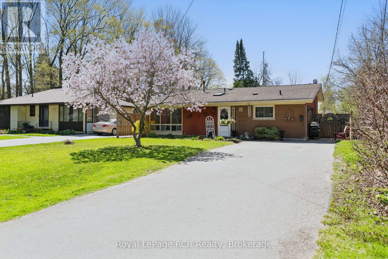 2520 5th Avenue W, Owen Sound, Ontario  N4K 5C8 - Photo 2 - X12245366