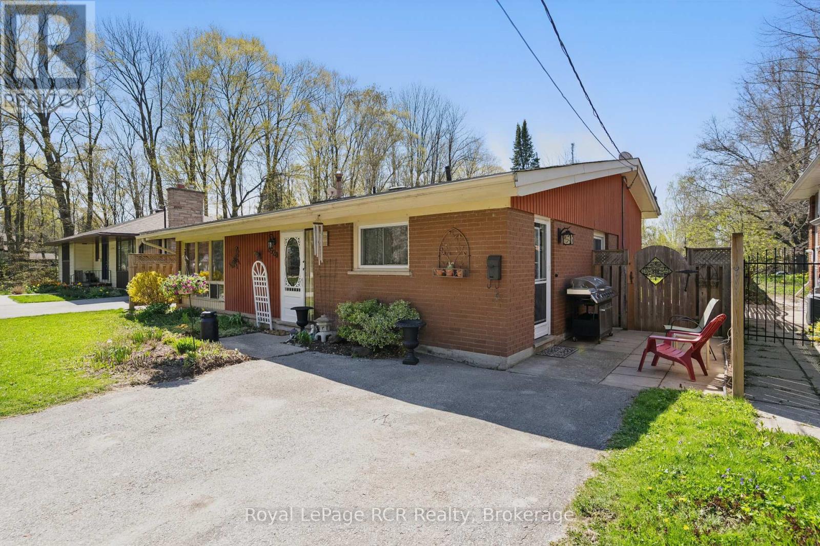2520 5th Avenue W, Owen Sound, Ontario  N4K 5C8 - Photo 3 - X12245366