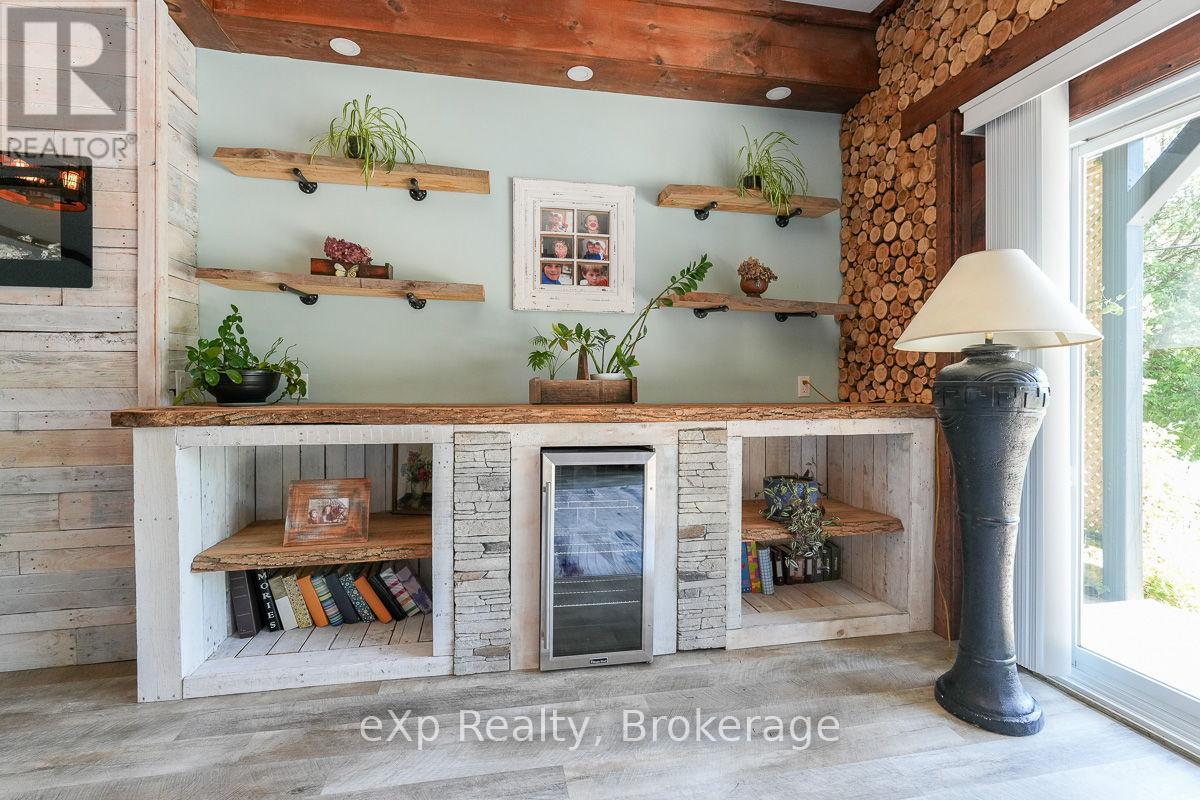 149 Mallory Beach Road, South Bruce Peninsula, Ontario  N0H 2T0 - Photo 11 - X12245400