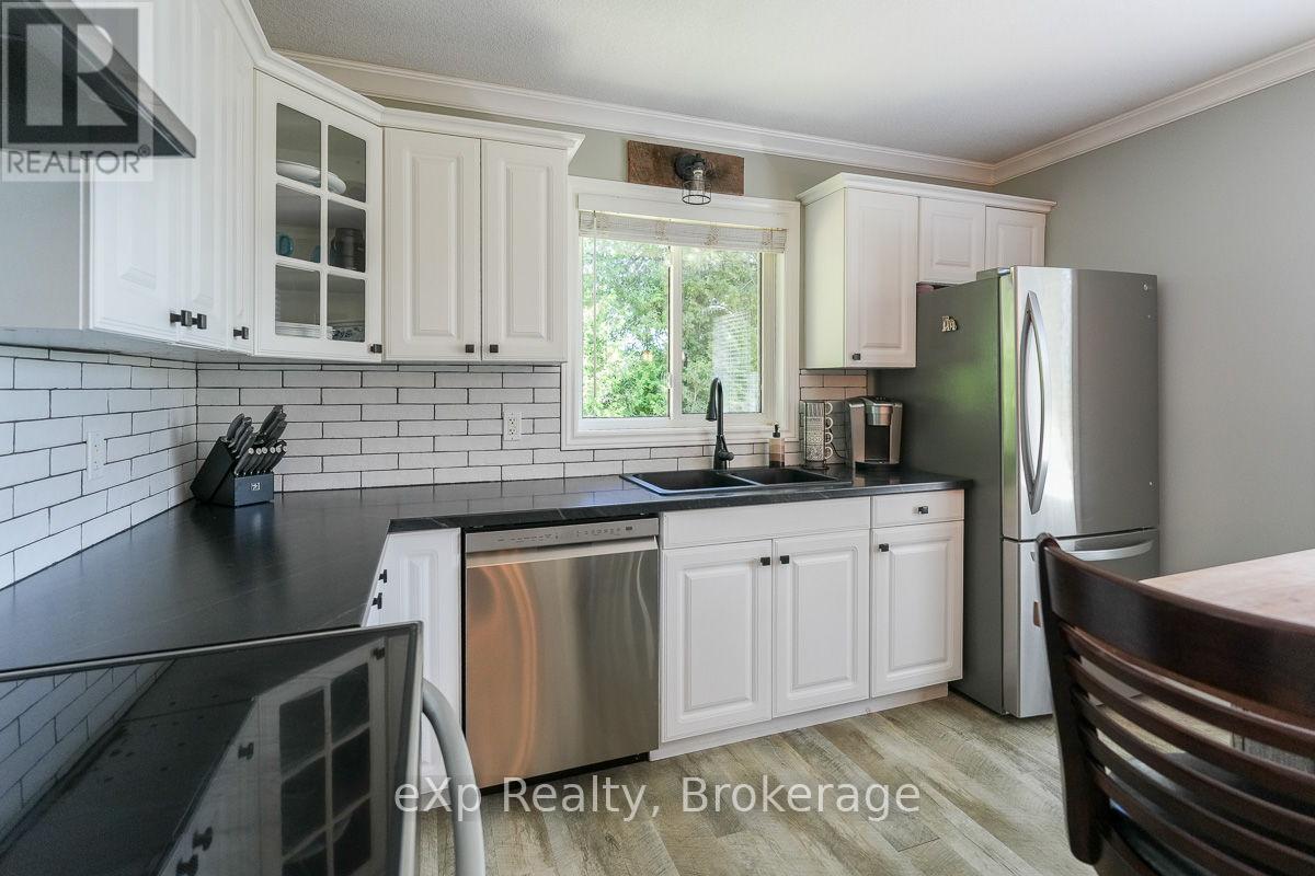 149 Mallory Beach Road, South Bruce Peninsula, Ontario  N0H 2T0 - Photo 25 - X12245400