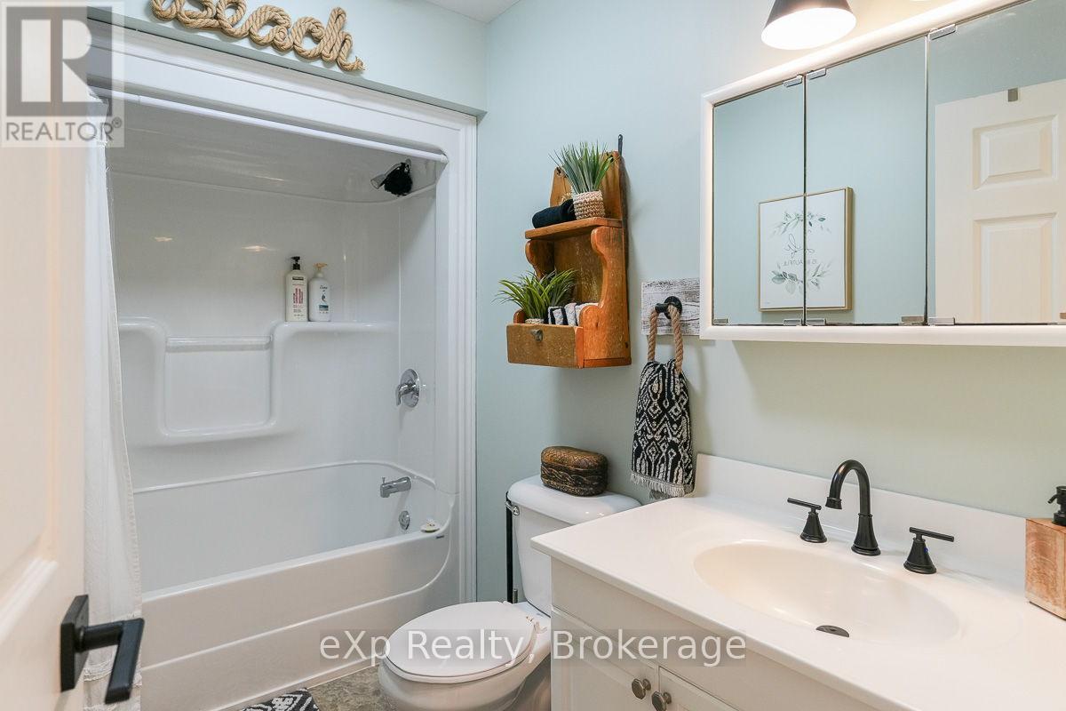 149 Mallory Beach Road, South Bruce Peninsula, Ontario  N0H 2T0 - Photo 32 - X12245400