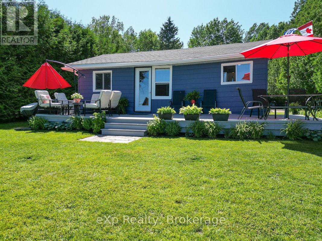 135 Lakeview Road, Chatsworth, Ontario  N0H 1G0 - Photo 2 - X12245453