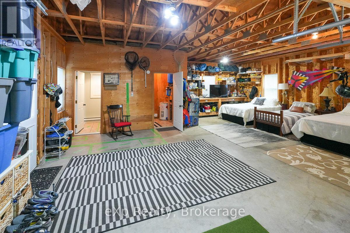 135 Lakeview Road, Chatsworth, Ontario  N0H 1G0 - Photo 24 - X12245453