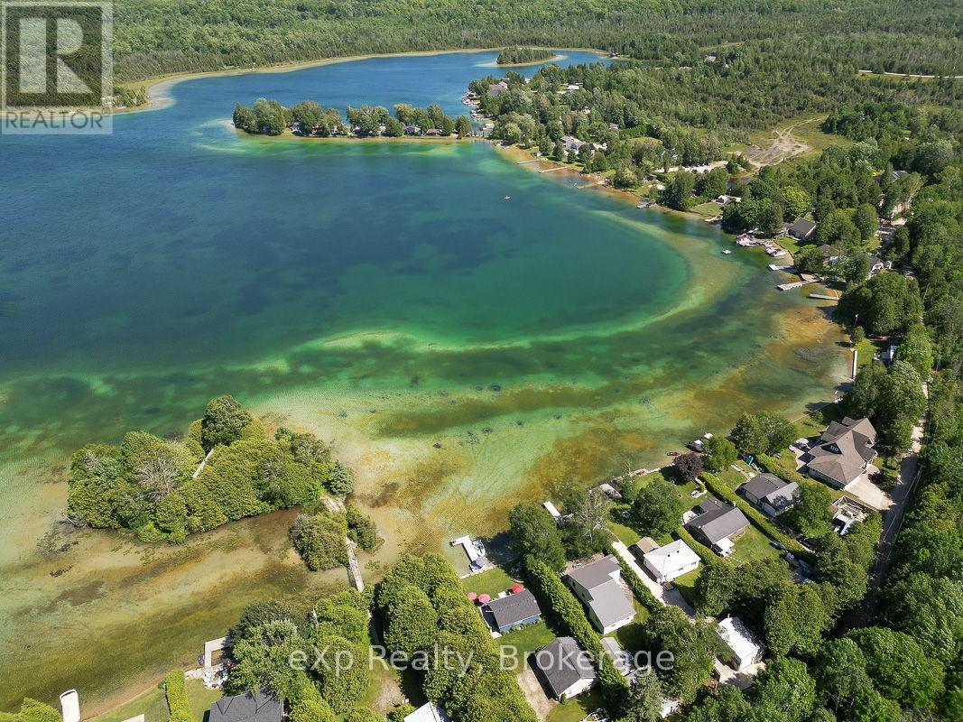 135 Lakeview Road, Chatsworth, Ontario  N0H 1G0 - Photo 38 - X12245453